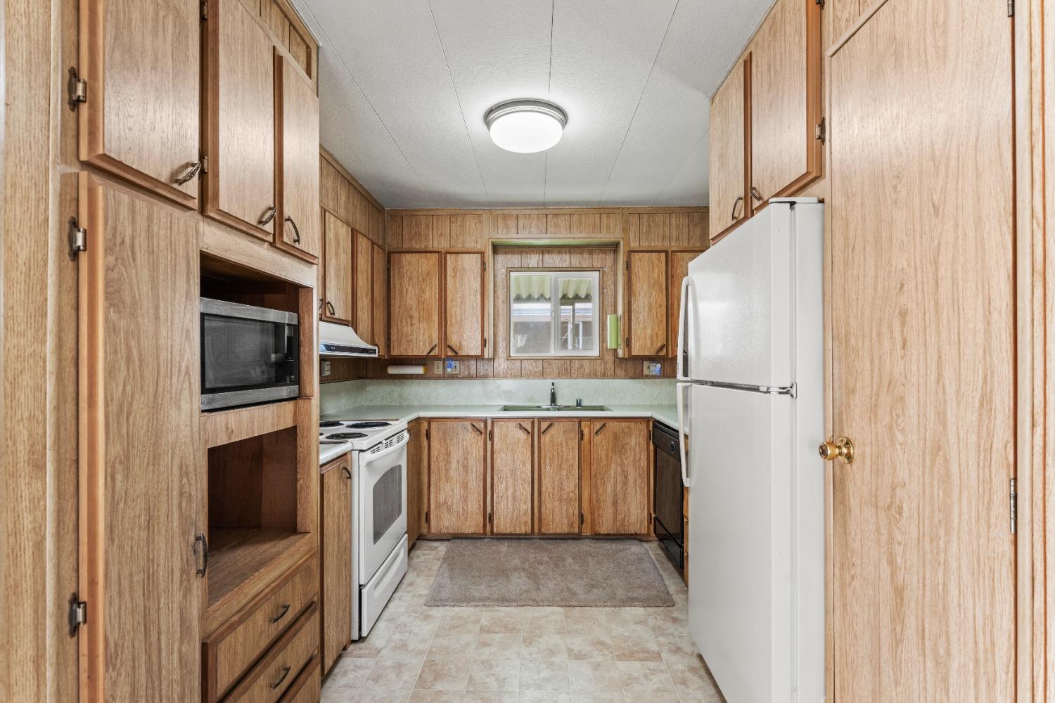 Detail Gallery Image 9 of 20 For 5040 Jackson St 54, North Highlands,  CA 95660 - 3 Beds | 2 Baths
