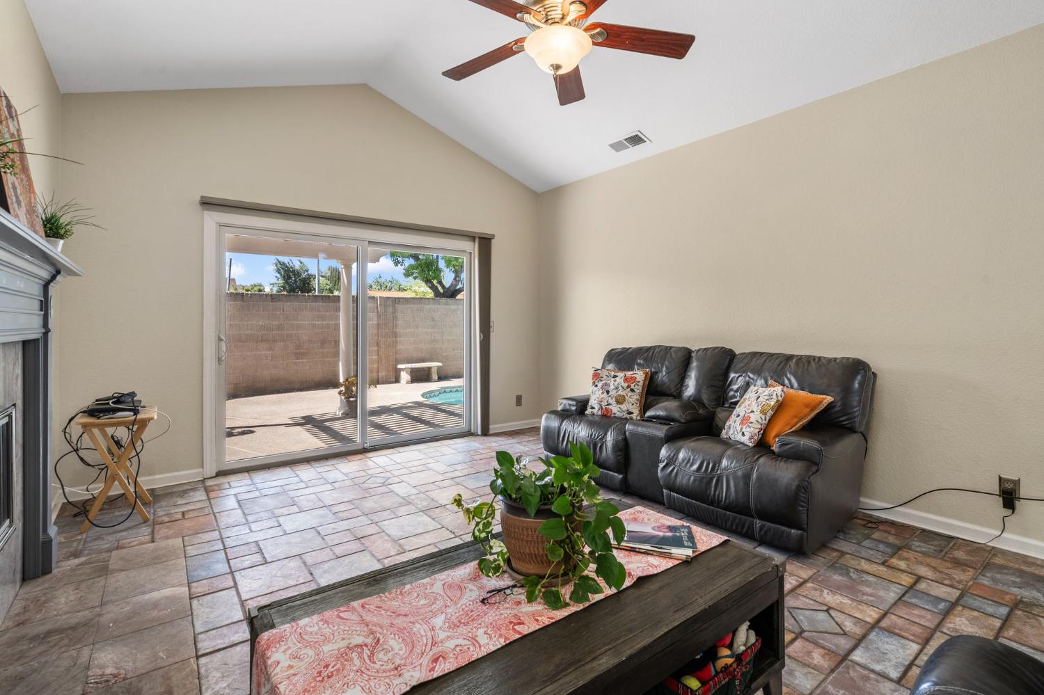 Covey Lane, Tracy, California image 20