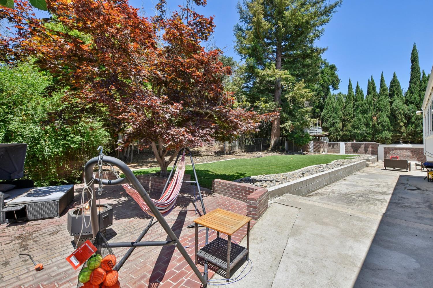 Le Bec Court, Lodi, California image 32
