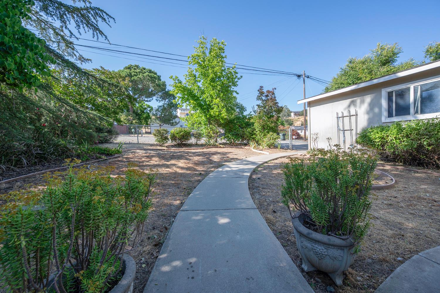 Lakeview Drive, Ione, California image 7