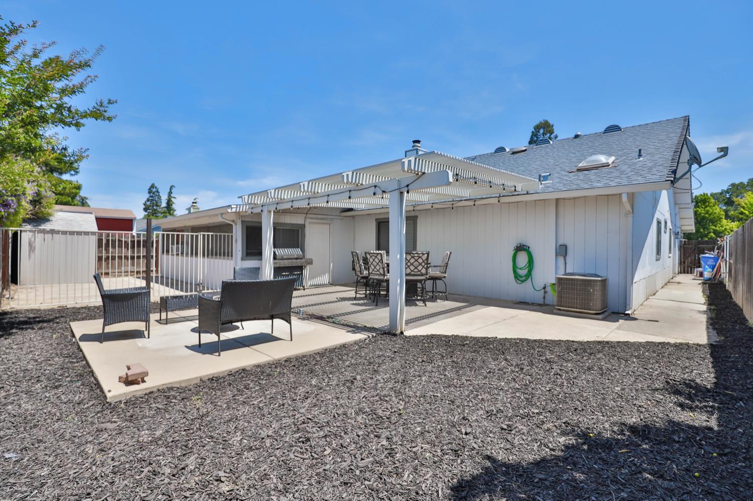 Falcon Meadow Dr Drive, Elk Grove, California image 26