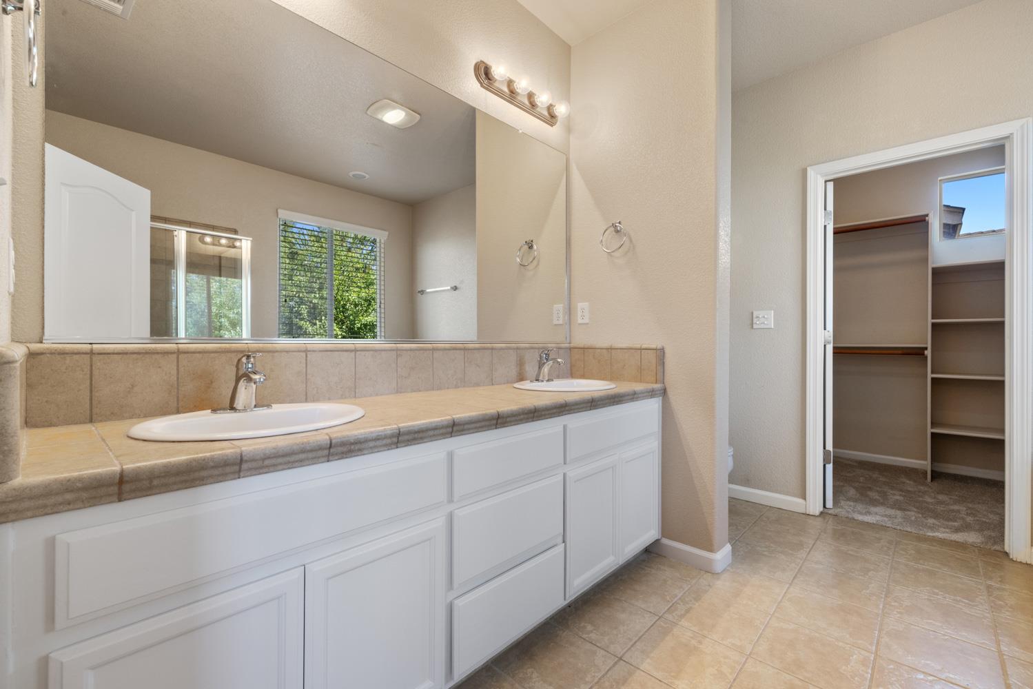 Holbrook Drive, Riverbank, California image 30