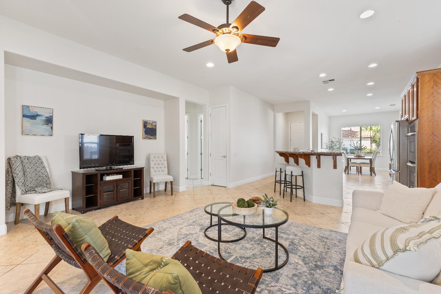 Harpford Drive, Roseville, California image 5