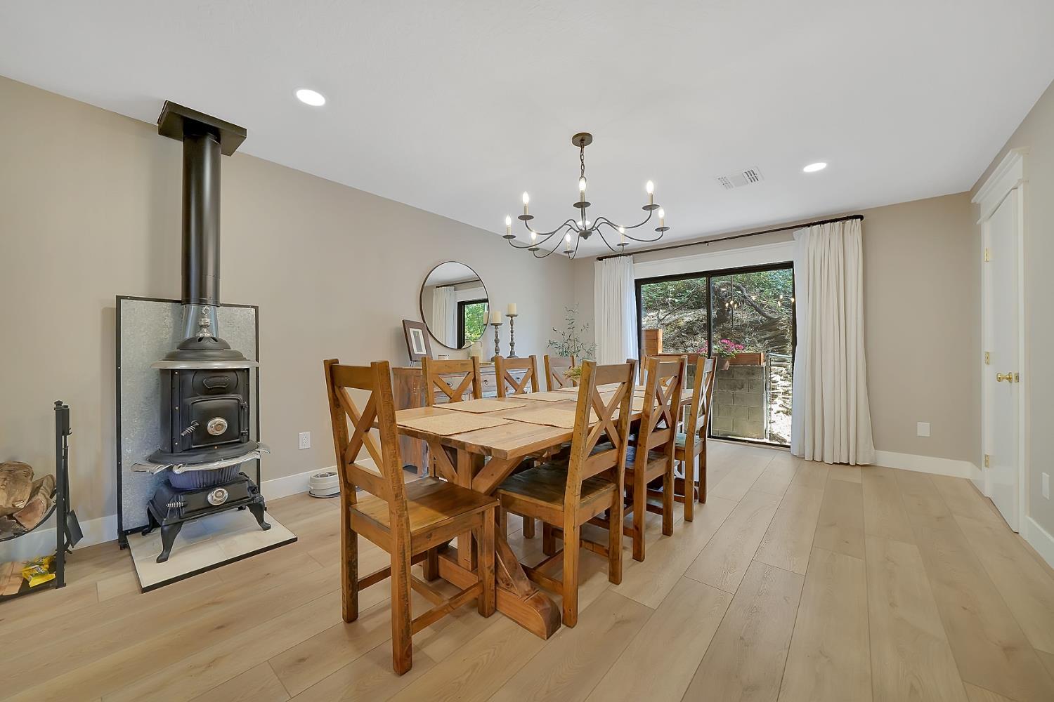 Greenstone Terrace, Sutter Creek, California image 16