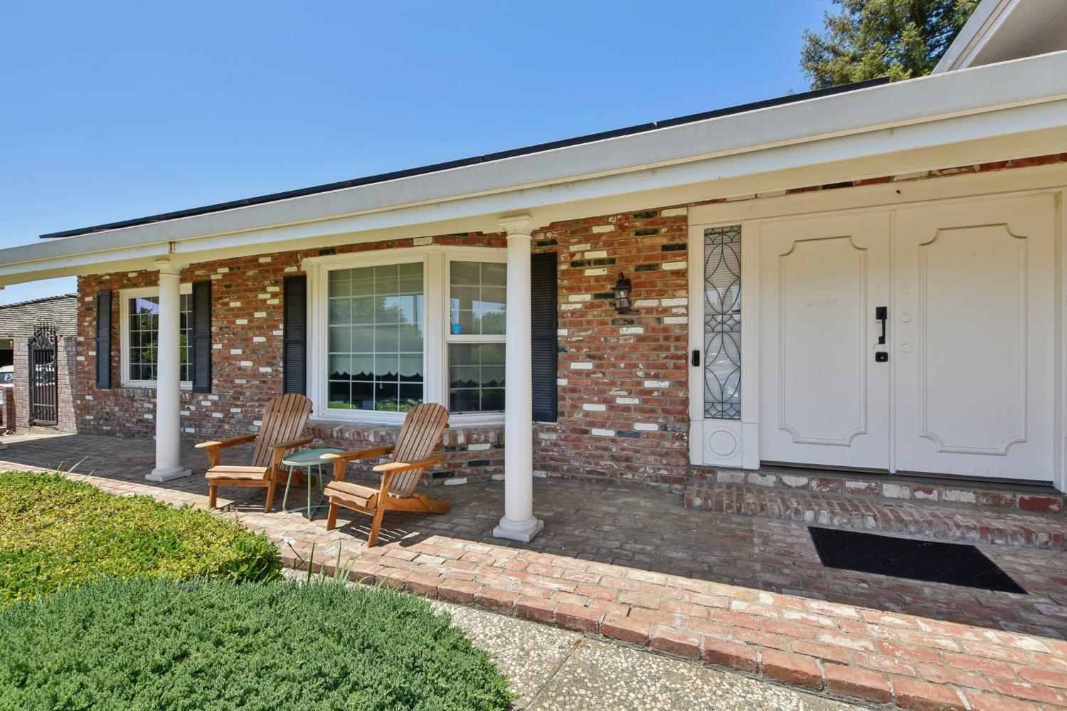 Le Bec Court, Lodi, California image 7