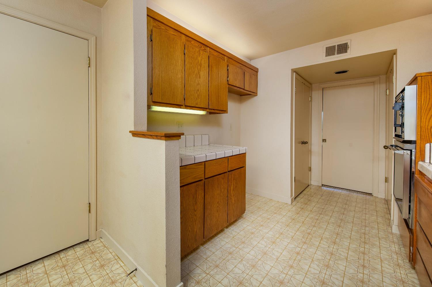 Embarcadero Drive #23, Stockton, California image 22