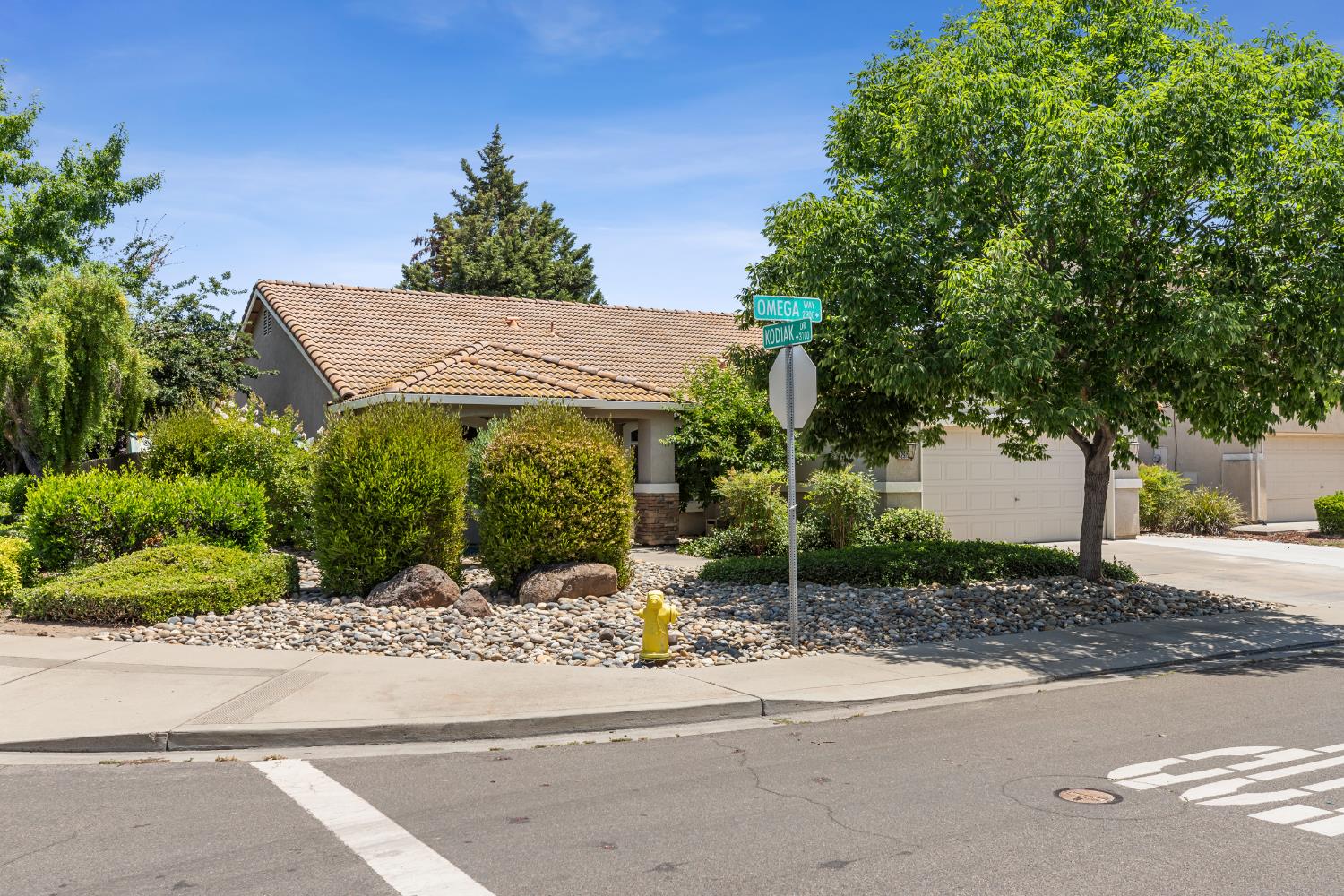 Omega Way, Modesto, California image 30