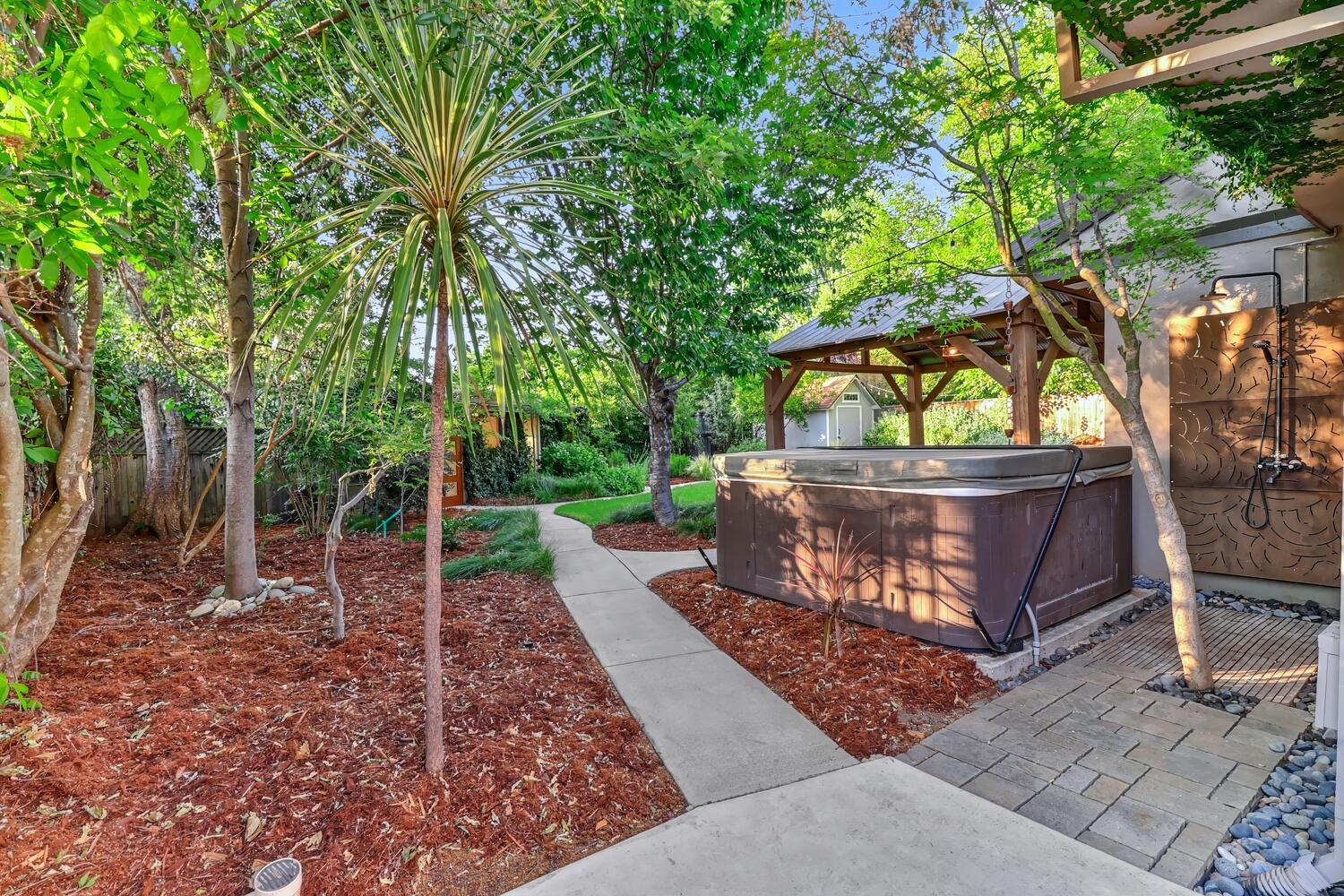 Esperanza Drive, Sacramento, California image 24