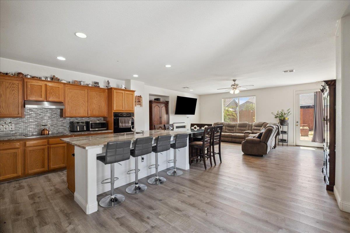 Sutter Creek Court, Patterson, California image 15
