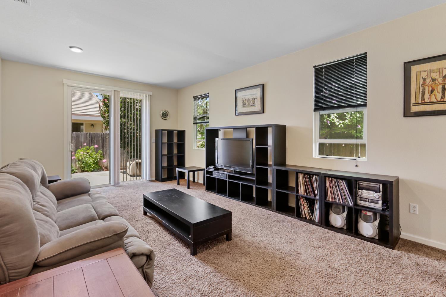 Sun Reign Place, Sacramento, California image 2