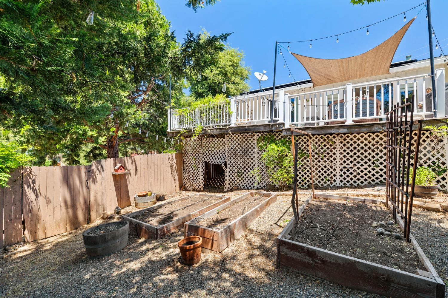 Danata Way, Sonora, California image 45