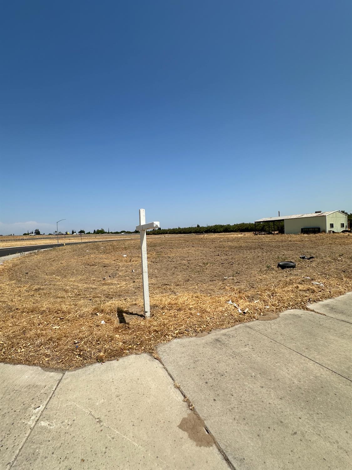 Dianne Drive, Turlock, California image 2