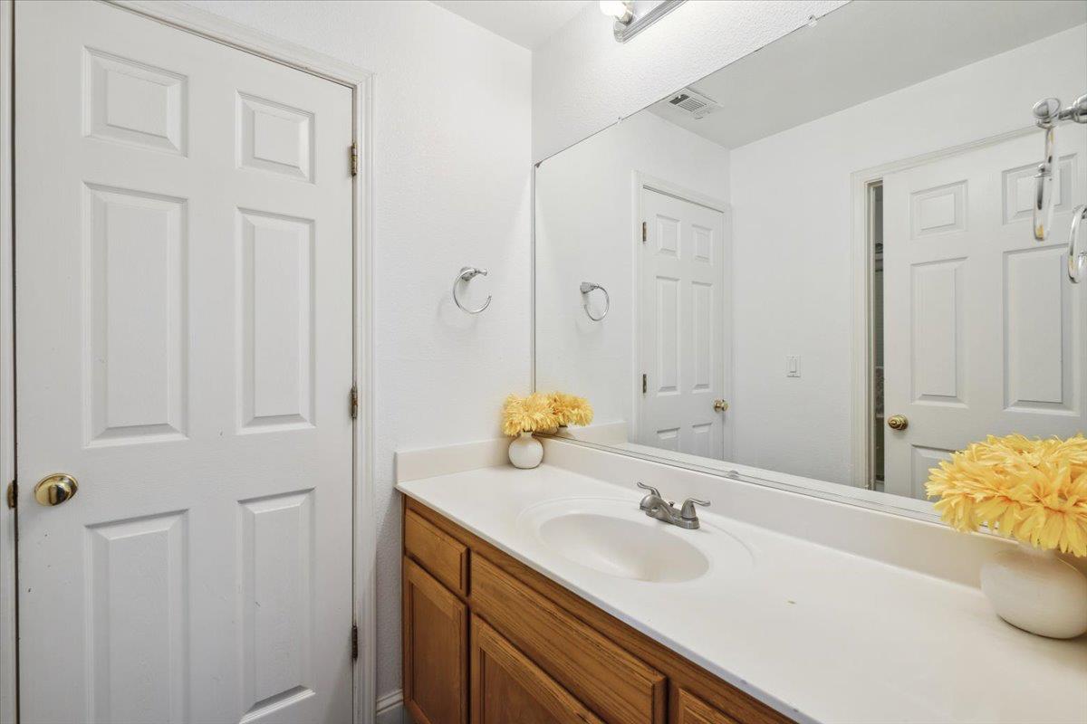 Sutter Creek Court, Patterson, California image 33
