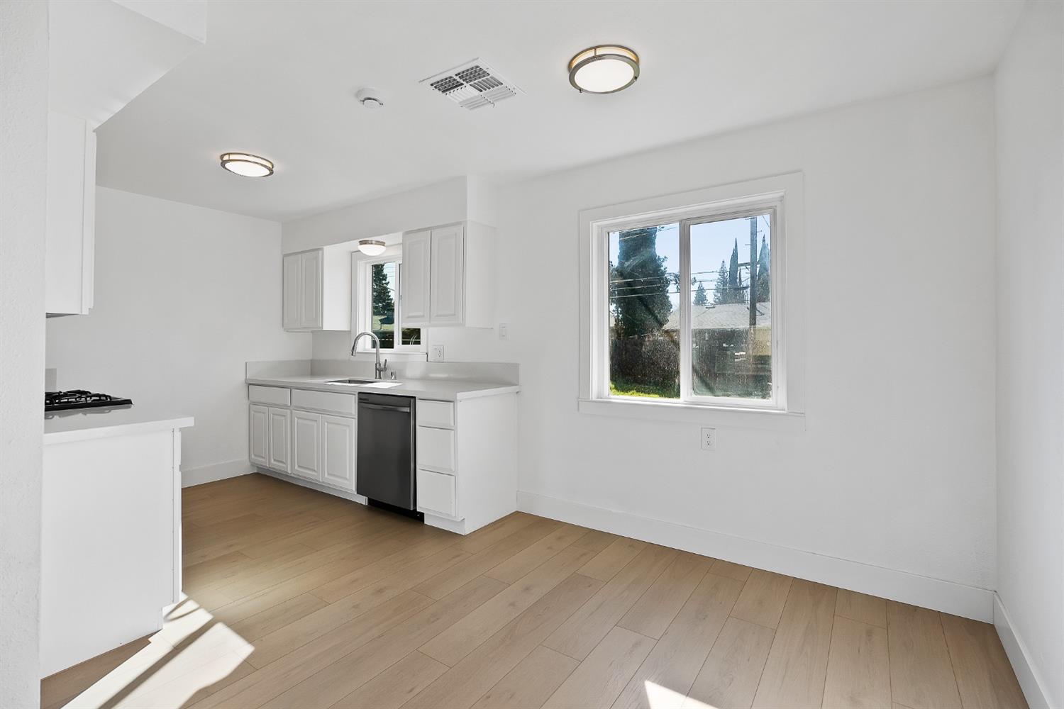 Chase Drive, Rancho Cordova, California image 9