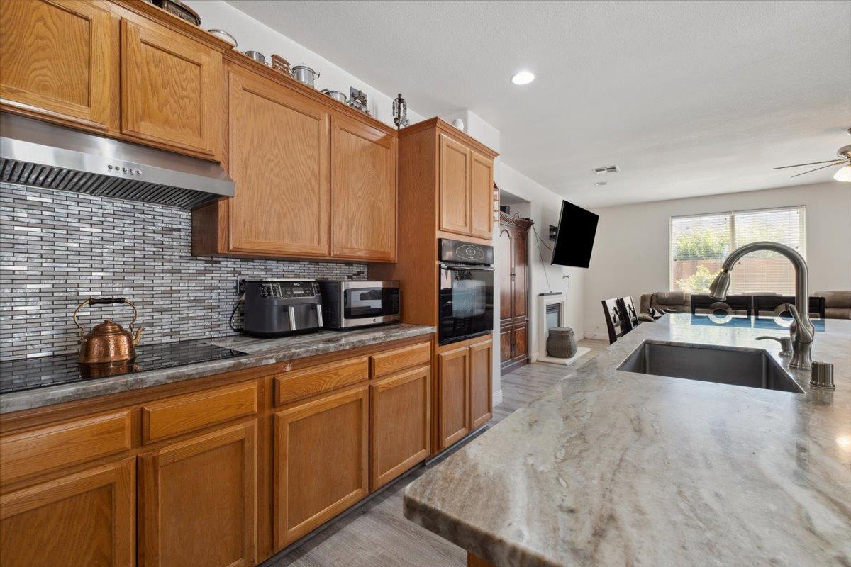 Sutter Creek Court, Patterson, California image 14