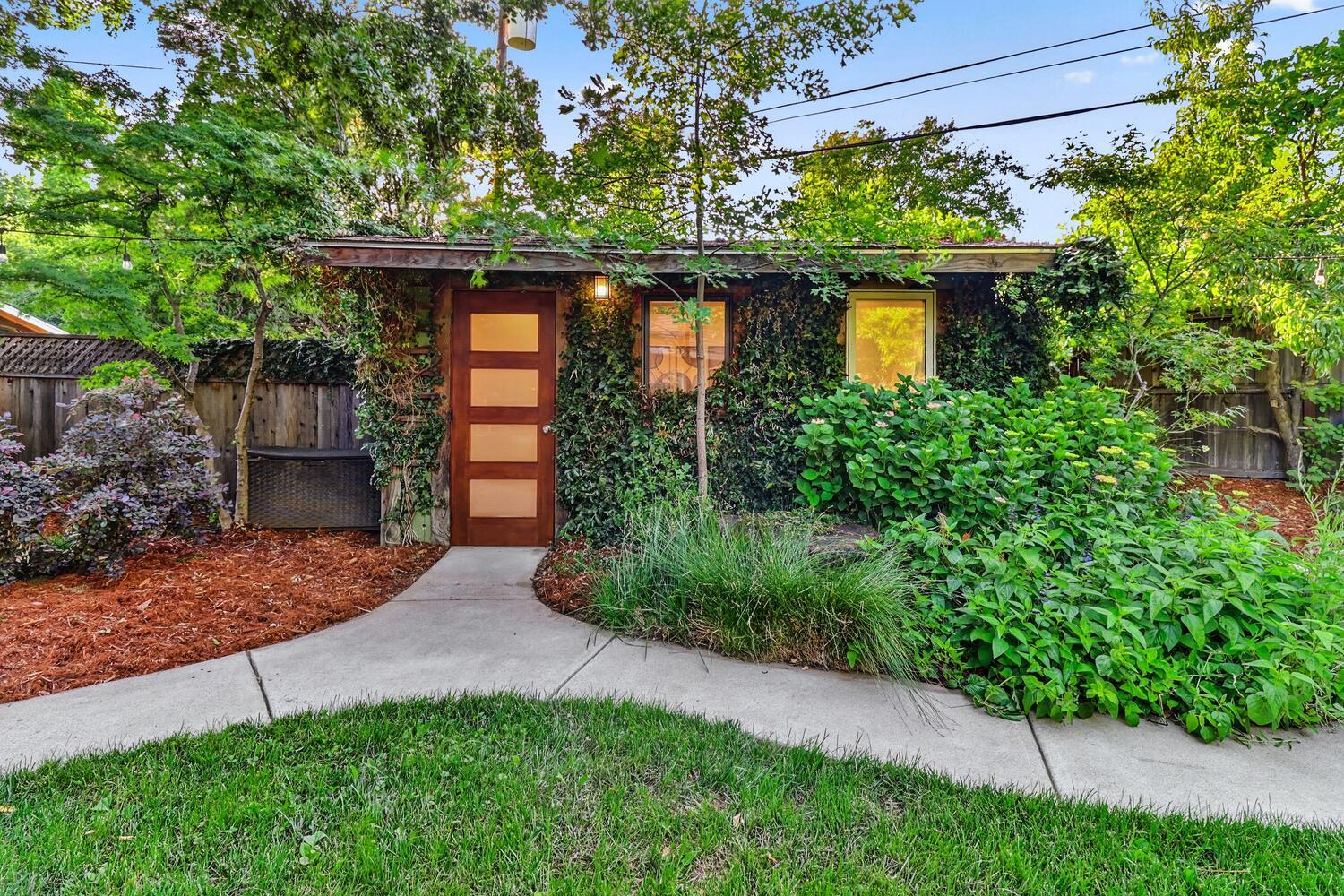 Esperanza Drive, Sacramento, California image 29