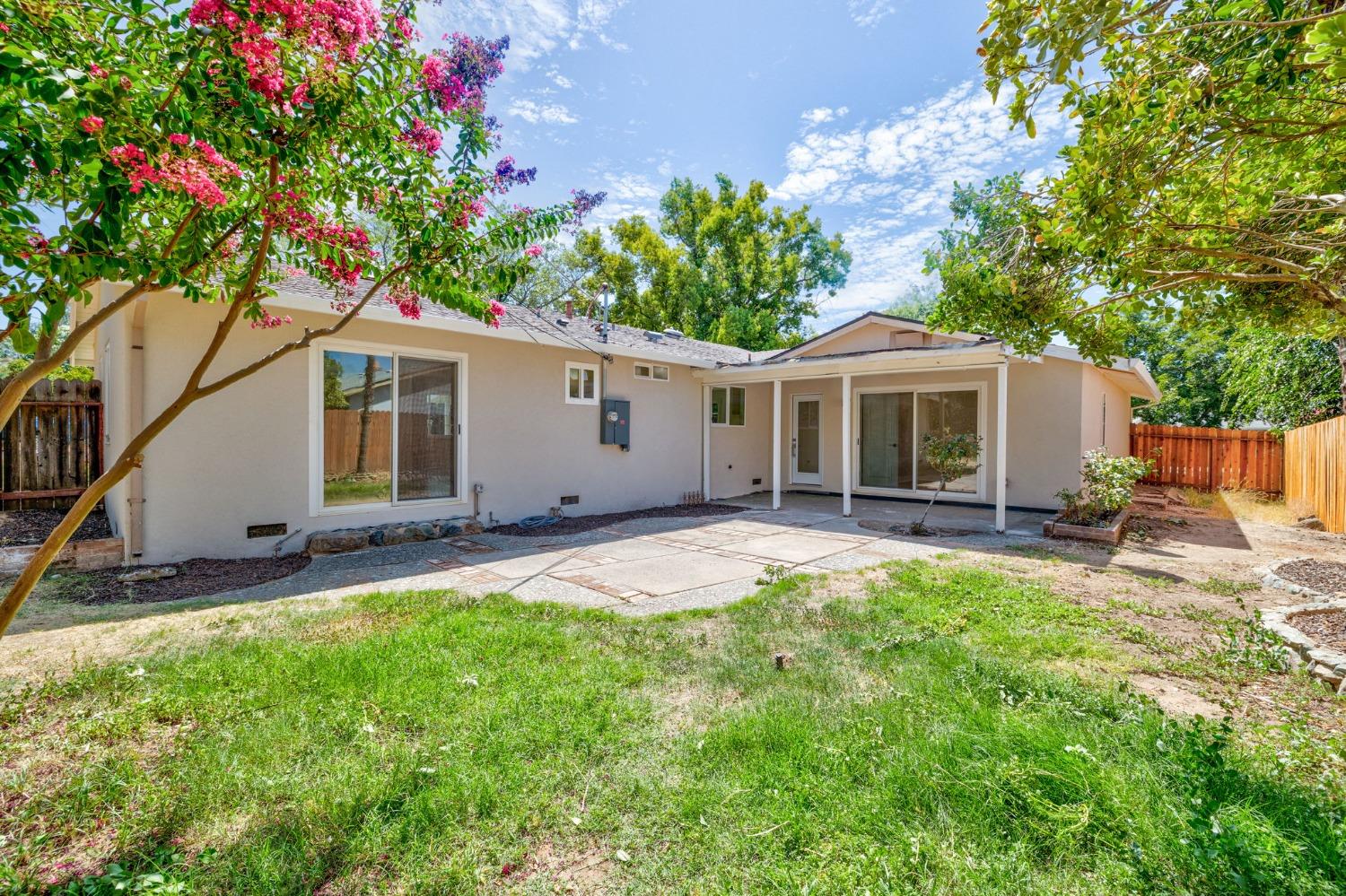 Waikiki Drive, Fair Oaks, California image 42