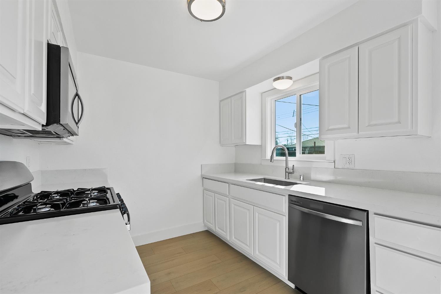 Chase Drive, Rancho Cordova, California image 13