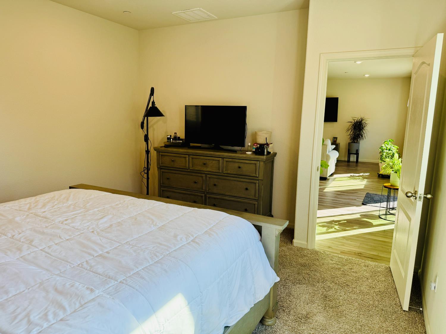 Berryessa Way, Olivehurst, California image 17