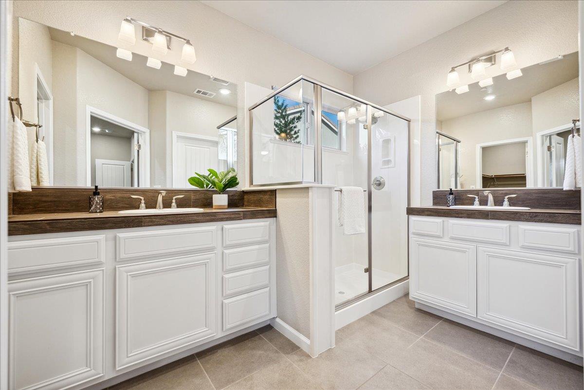 Fenway Cir, Rocklin, California image 16