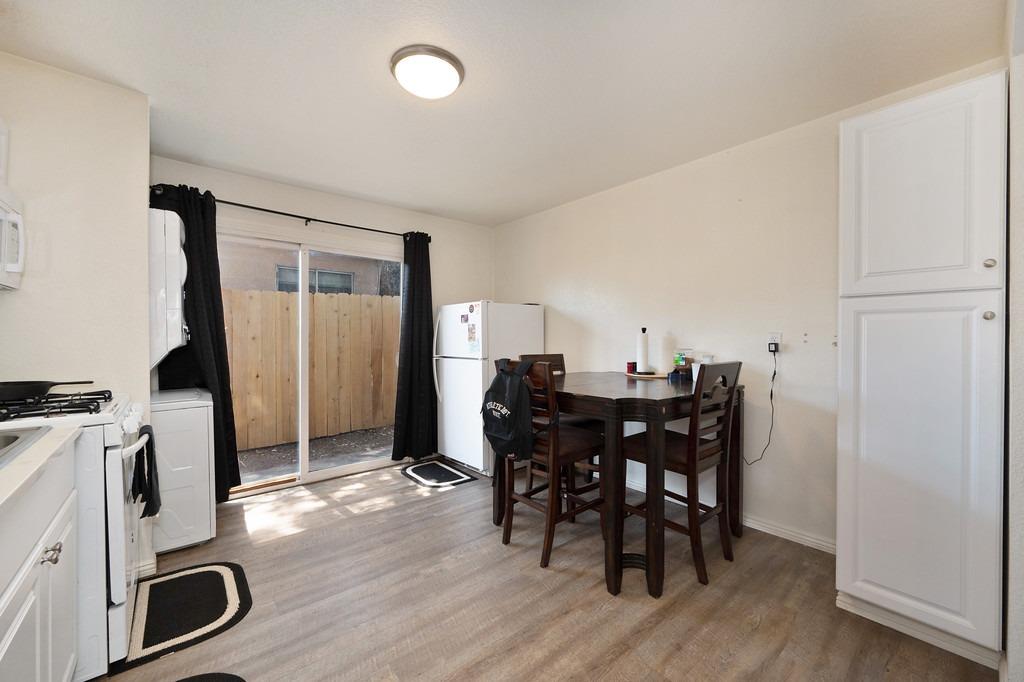 Ash Street, Roseville, California image 13