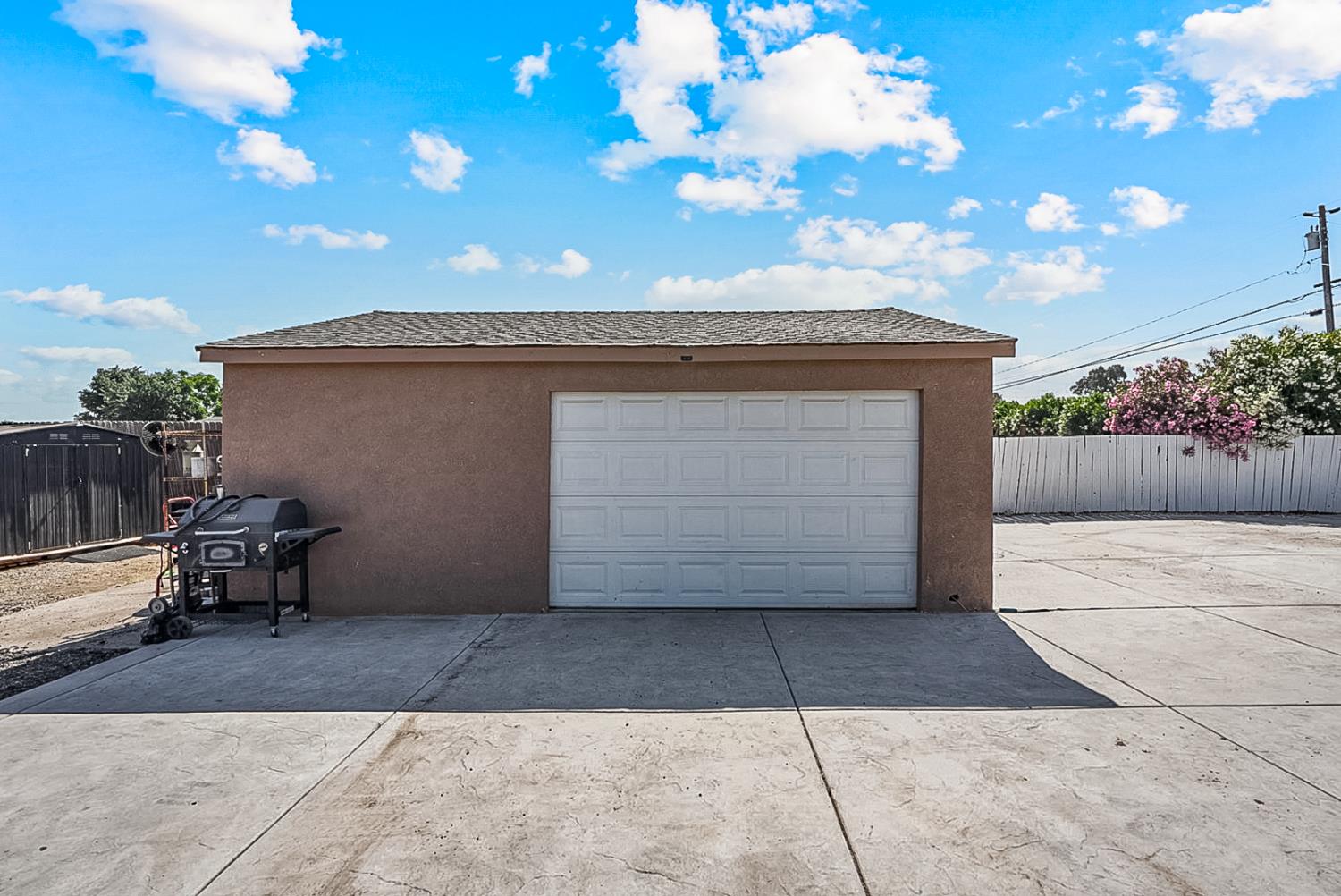 Santa Fe Avenue, Oakdale, California image 18