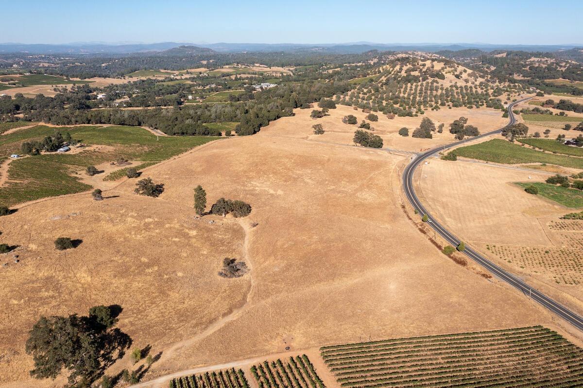 E Shenandoah Road, Plymouth, California image 25