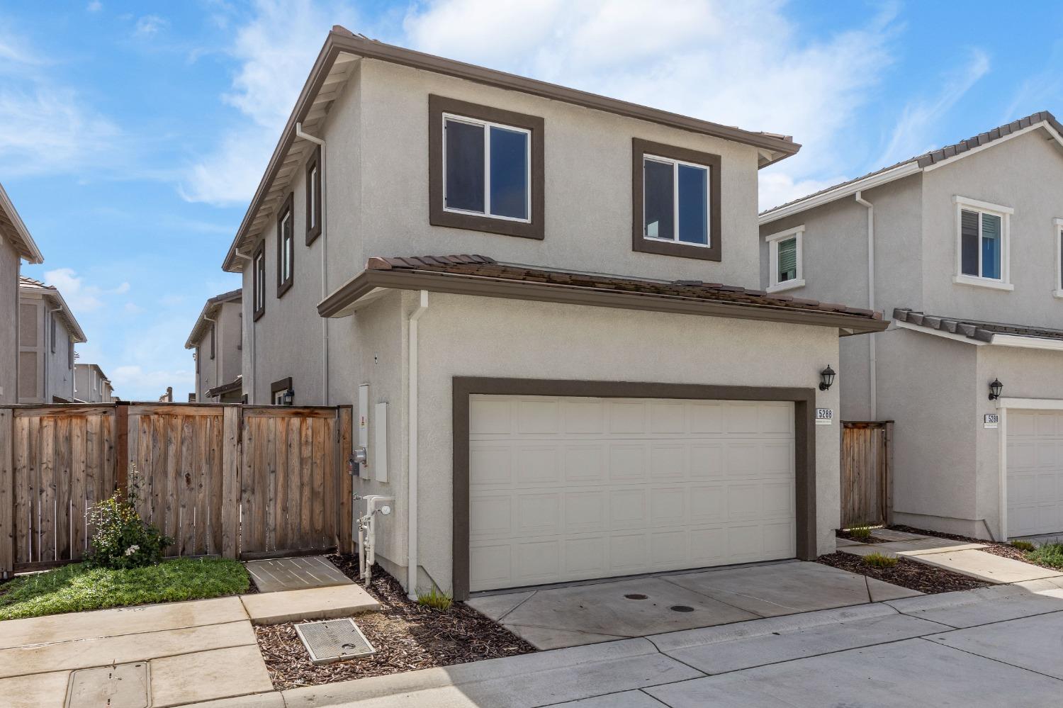 Cumberland Drive, Roseville, California image 28