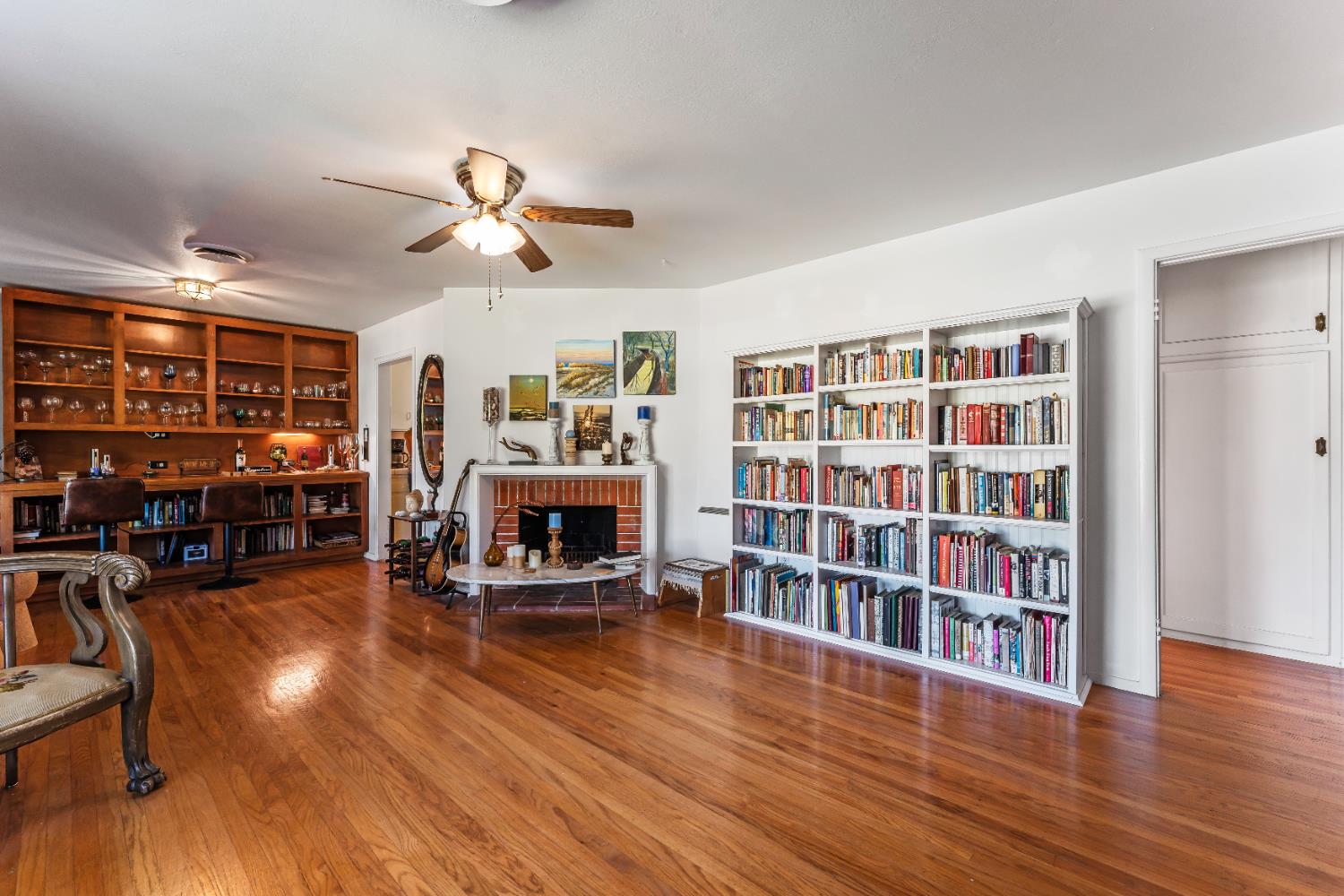 Rosemary Circle, Sacramento, California image 7