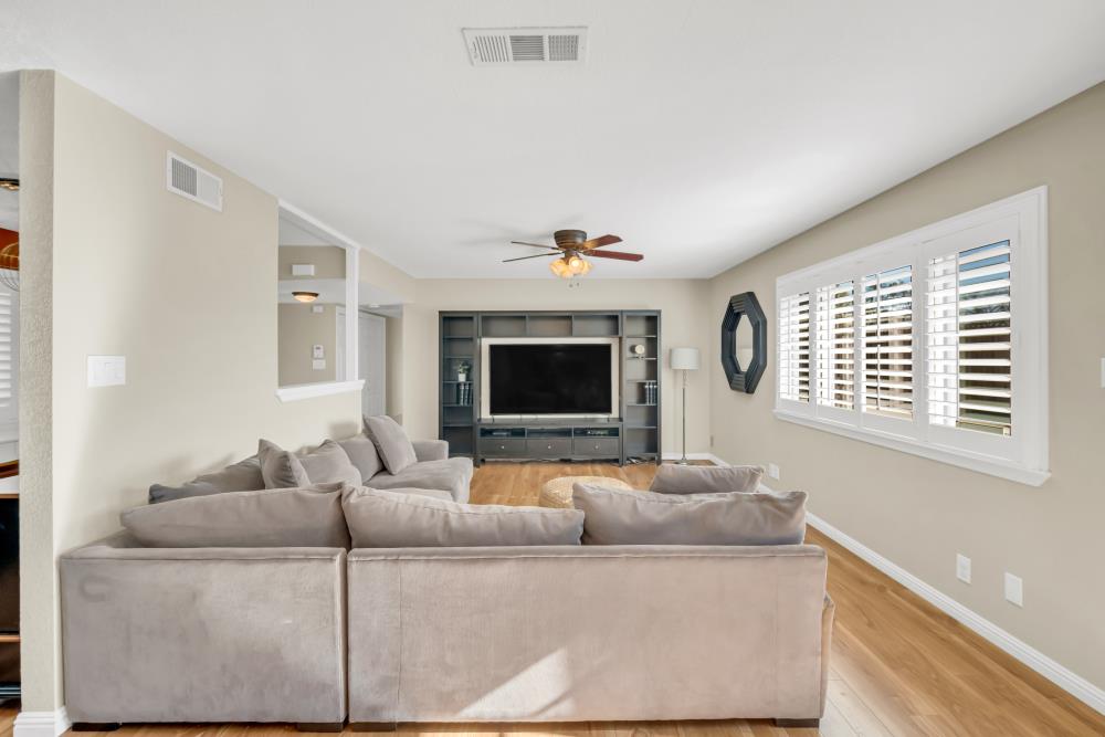 Warrego Way, Sacramento, California image 19