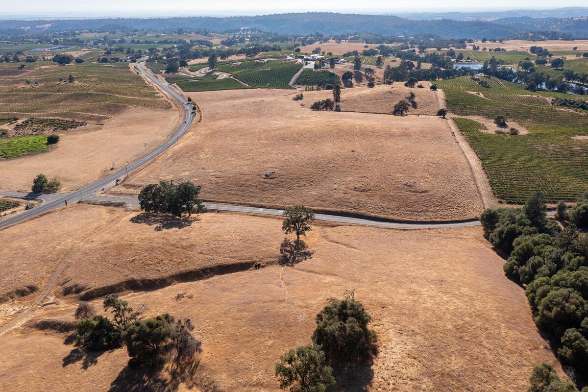 E Shenandoah Road, Plymouth, California image 33