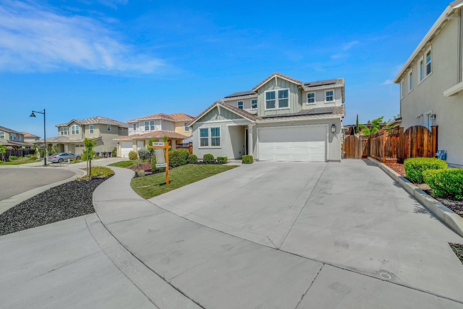 Arrowbrook Court, Lathrop, California image 4