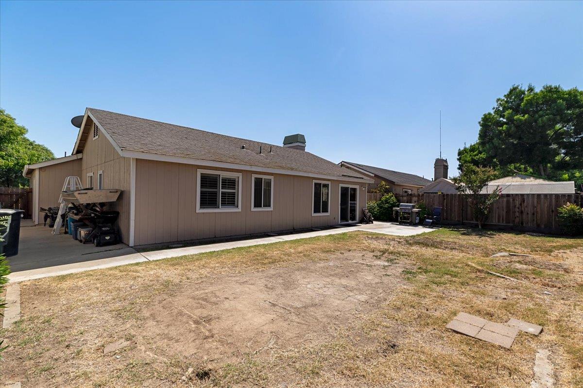 Bobolink Court, Newman, California image 29