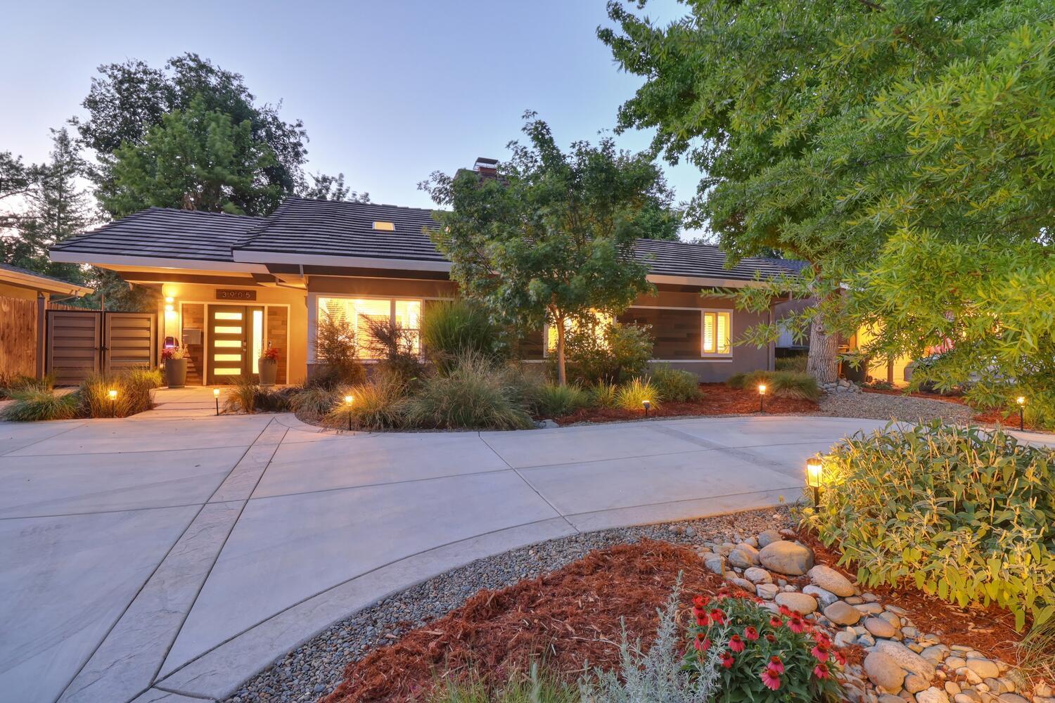 Esperanza Drive, Sacramento, California image 1