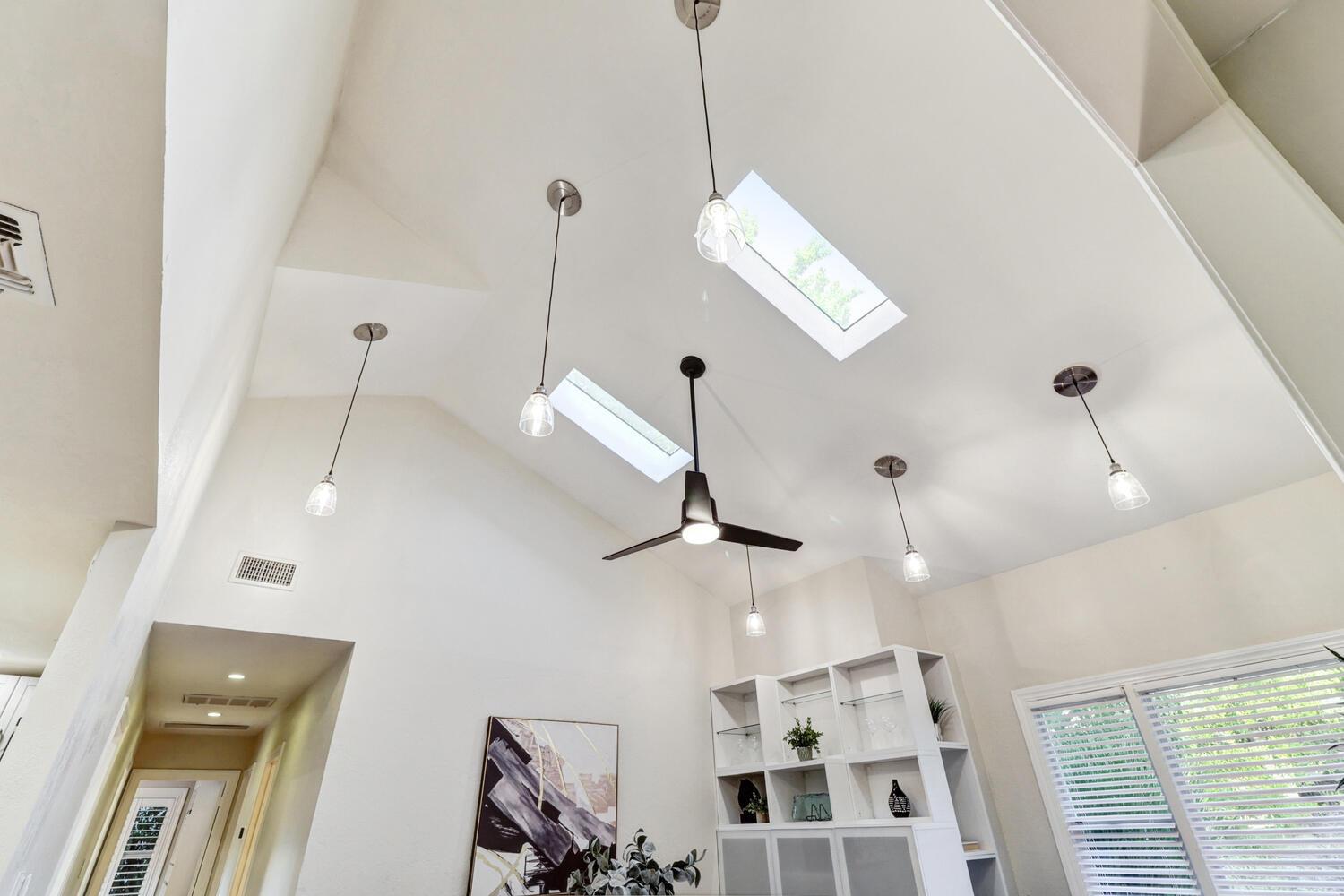 Esperanza Drive, Sacramento, California image 9