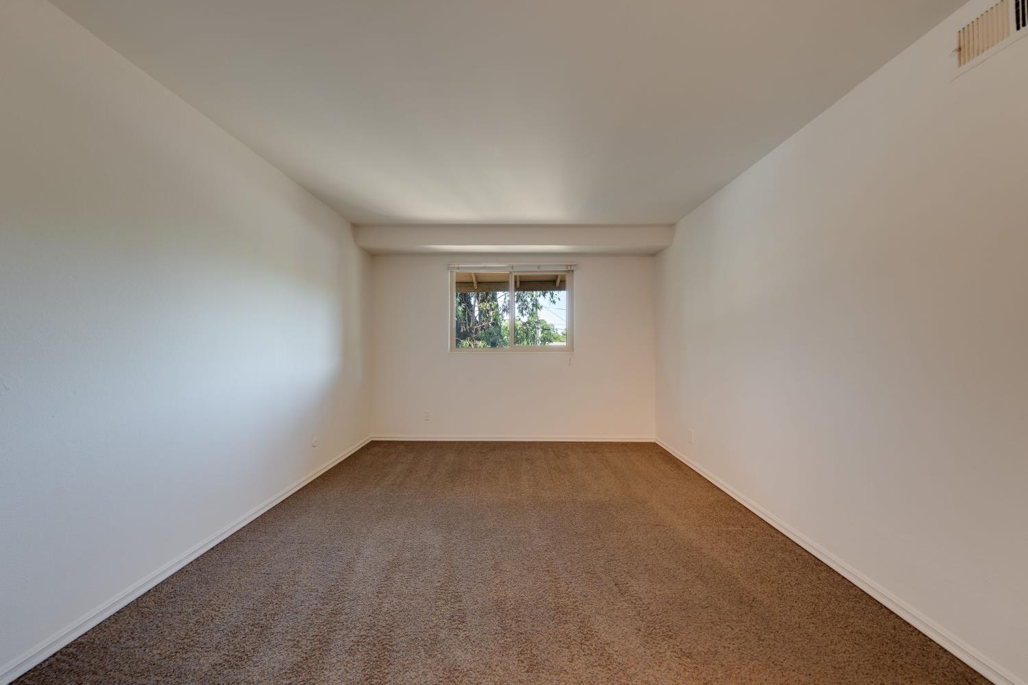 SW Northbank #48, Stockton, California image 17