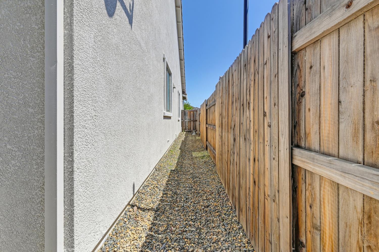 Swallowtail Court, Roseville, California image 40