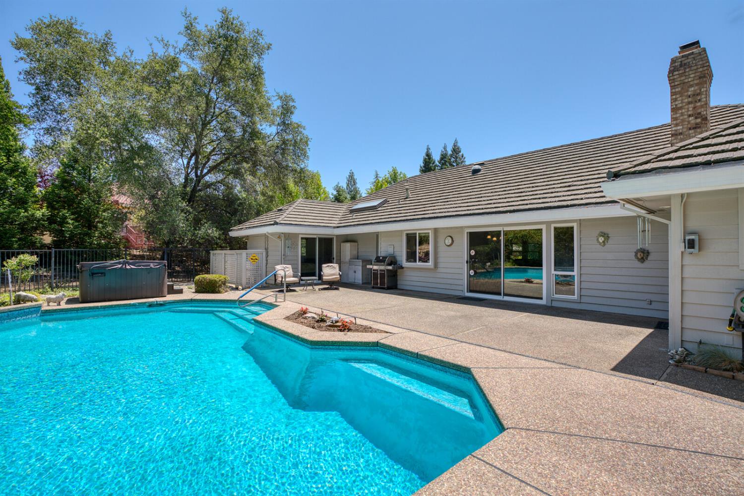 Guadalupe Drive, Rancho Murieta, California image 33