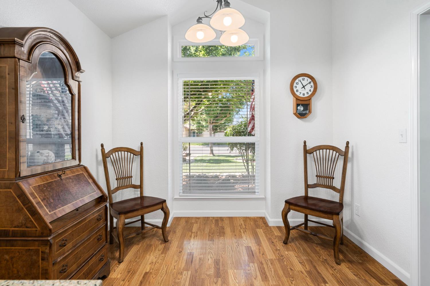 Beatrice Lane, Modesto, California image 8