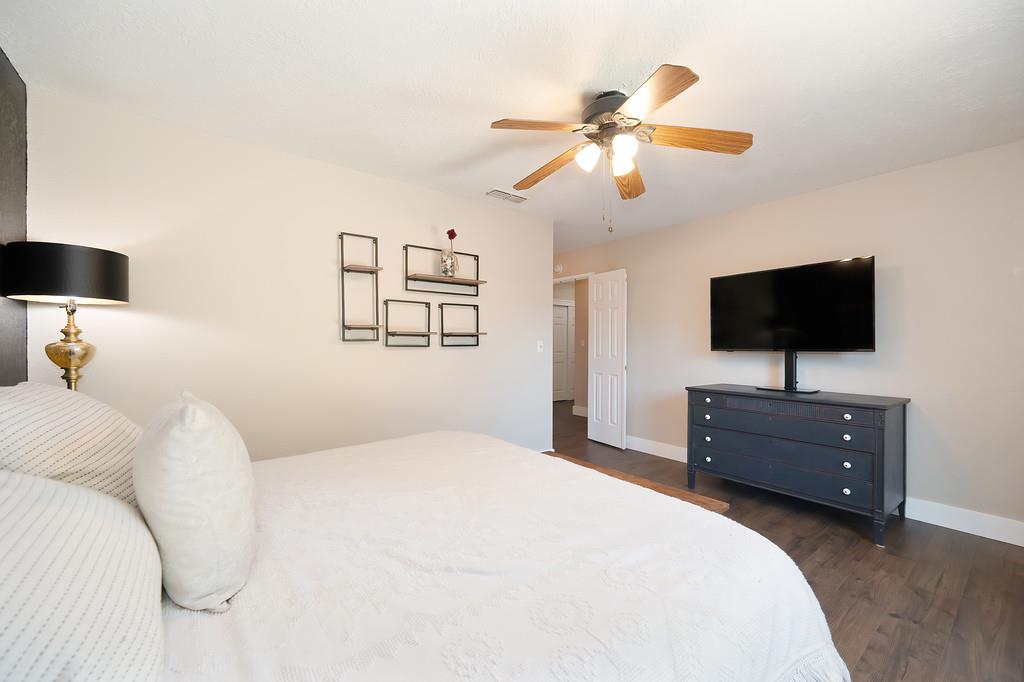 Mallard Lane, Roseville, California image 32