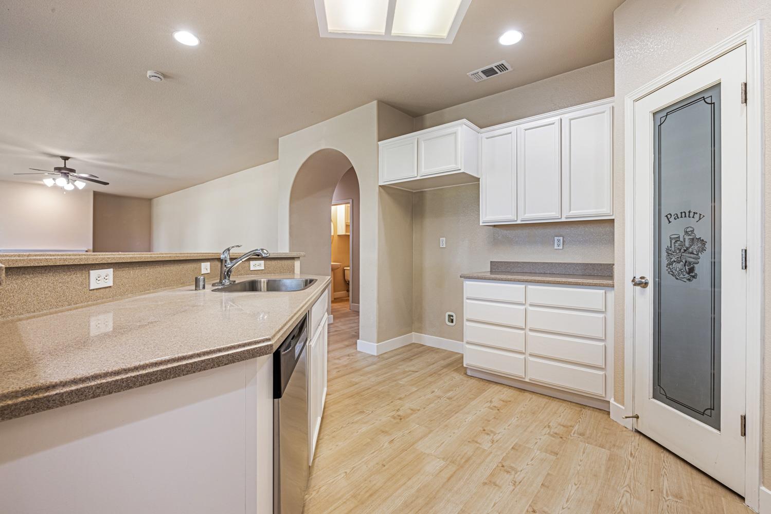 Holbrook Drive, Riverbank, California image 15