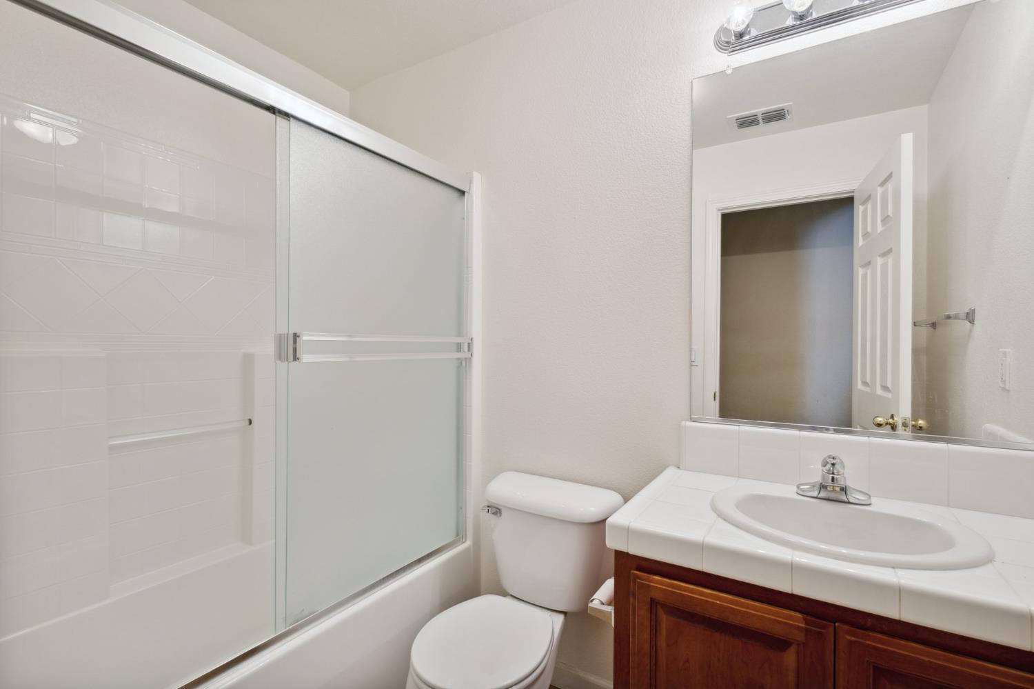 Sarazen Place, Patterson, California image 11