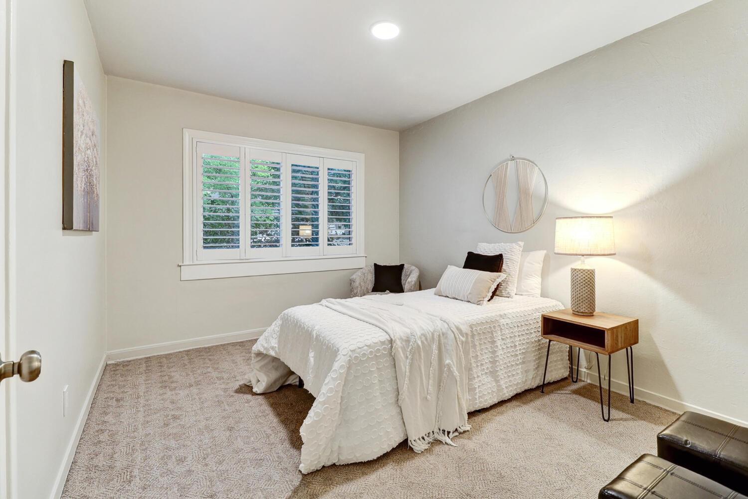 Esperanza Drive, Sacramento, California image 45