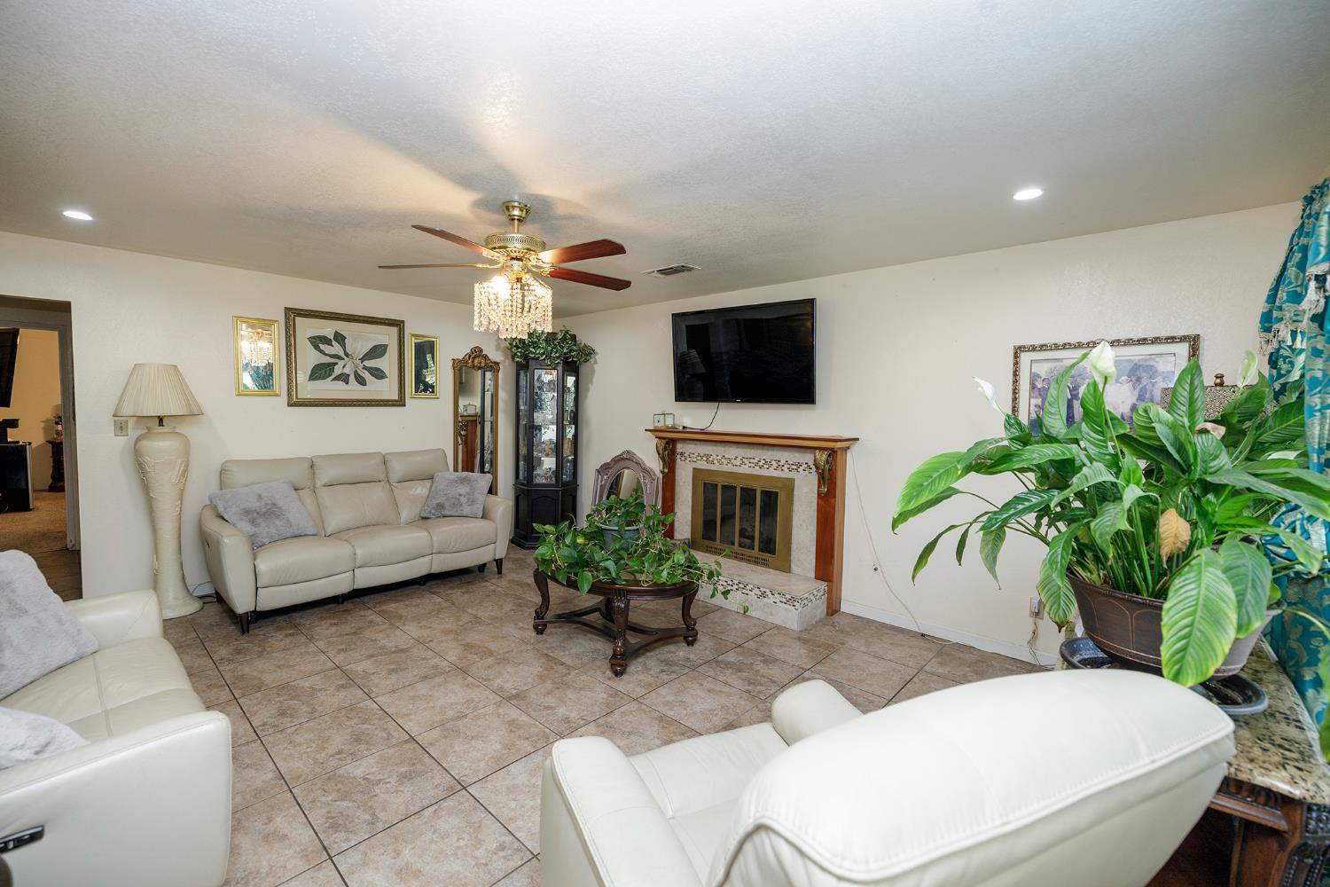 Cardinal Drive, Ceres, California image 3