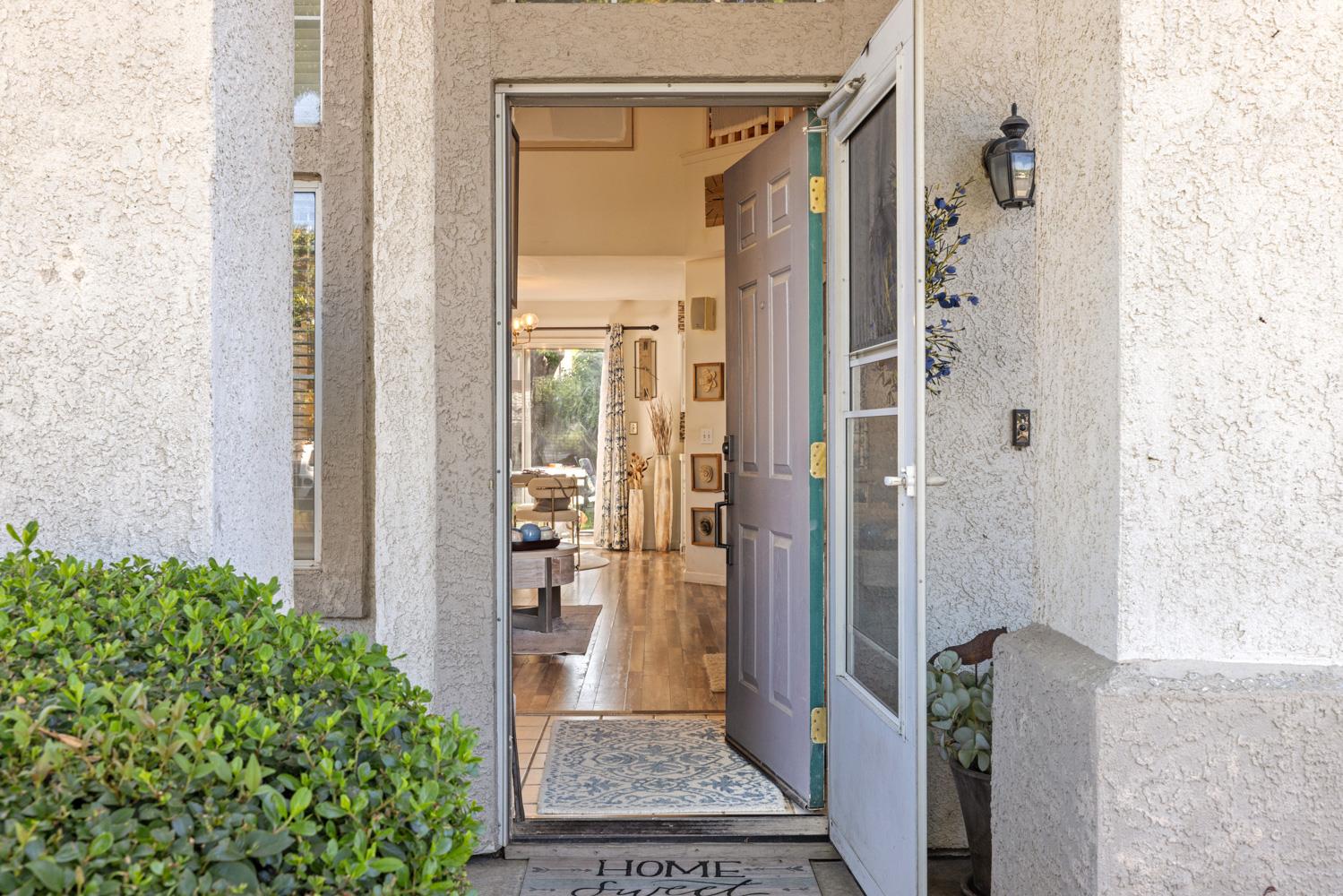 Hepburn Circle, Stockton, California image 5