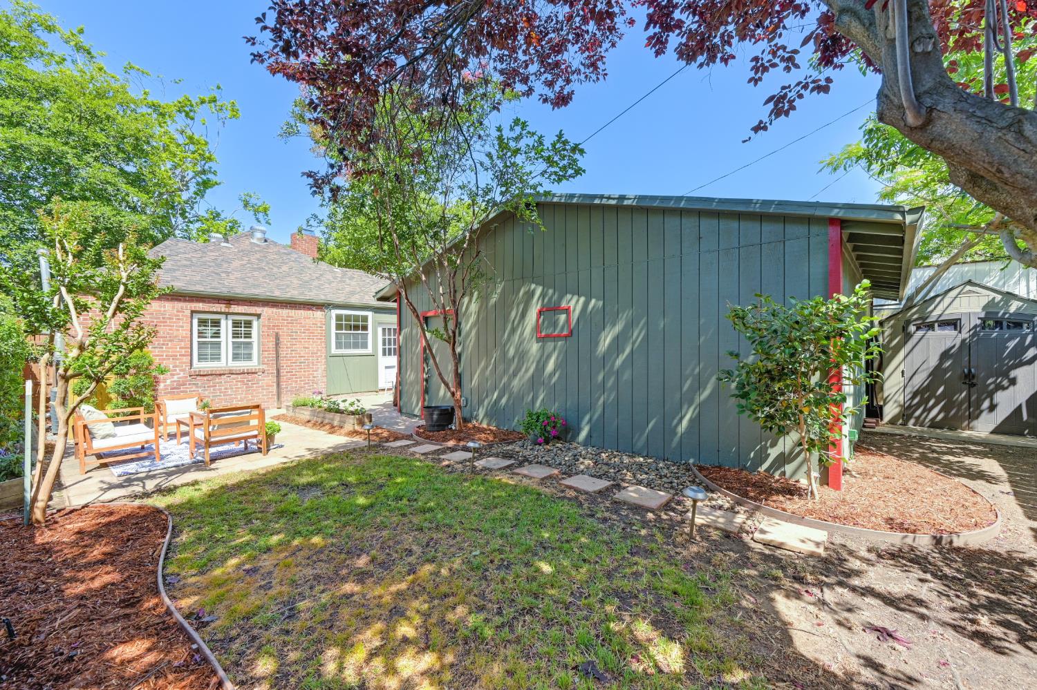 42nd Street, Sacramento, California image 30