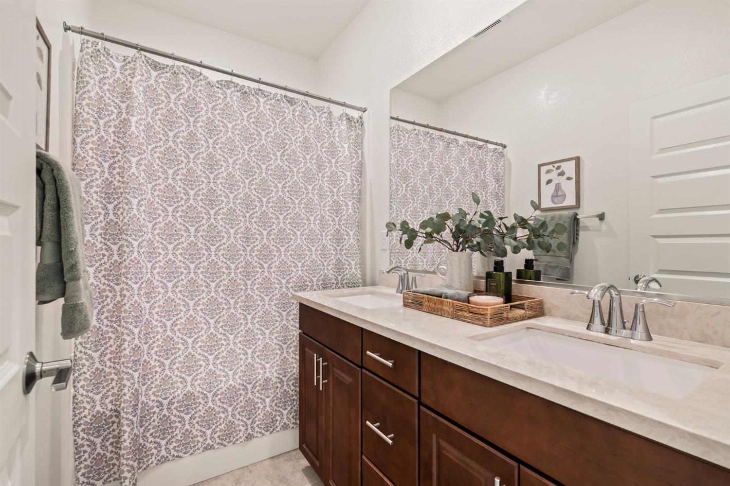 Cypress Grove Drive, Rancho Cordova, California image 30