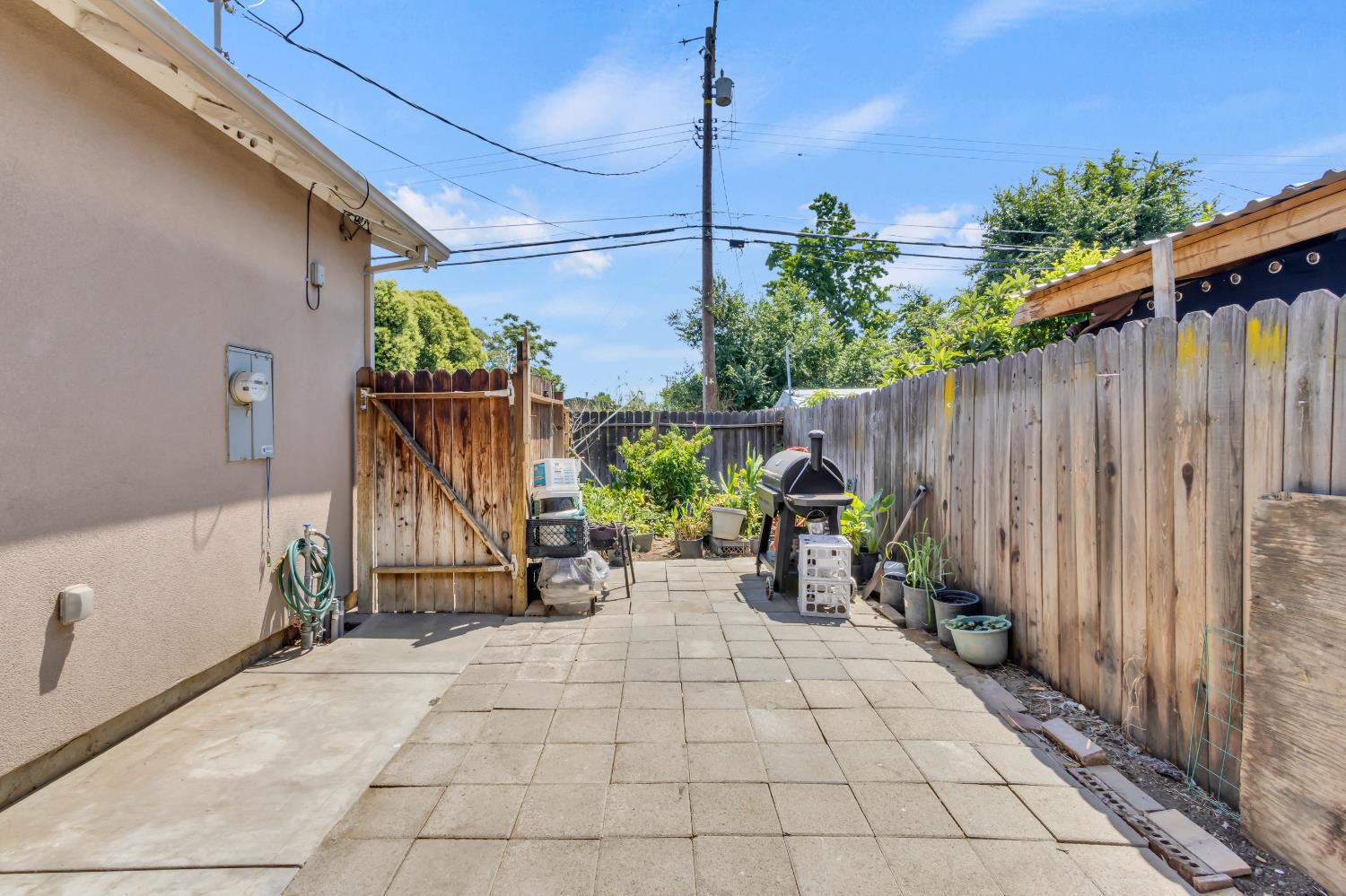 Rio Linda Boulevard, Sacramento, California image 21