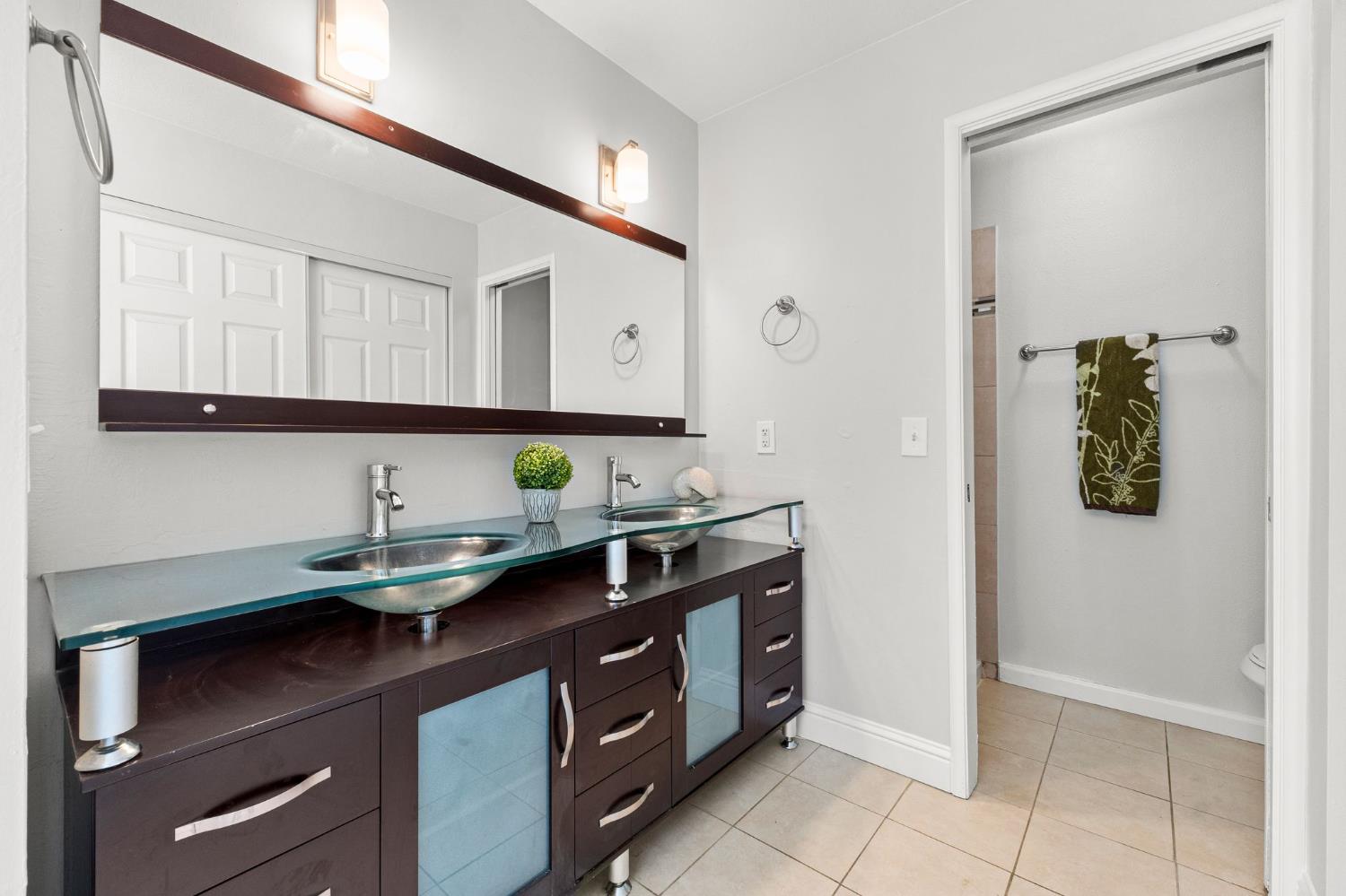 Via Casitas, Carmichael, California image 19
