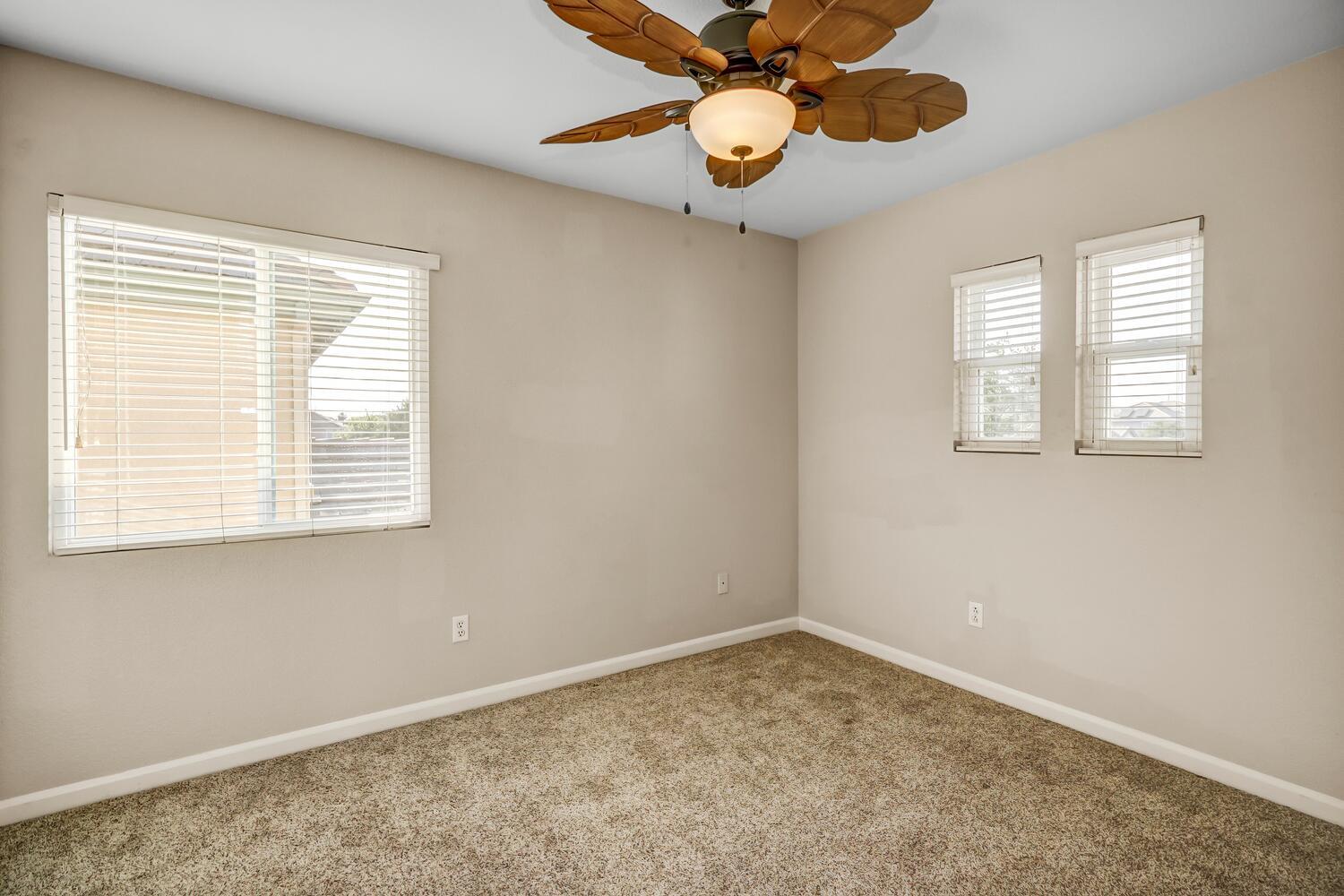 Anjou Circle, Sacramento, California image 30